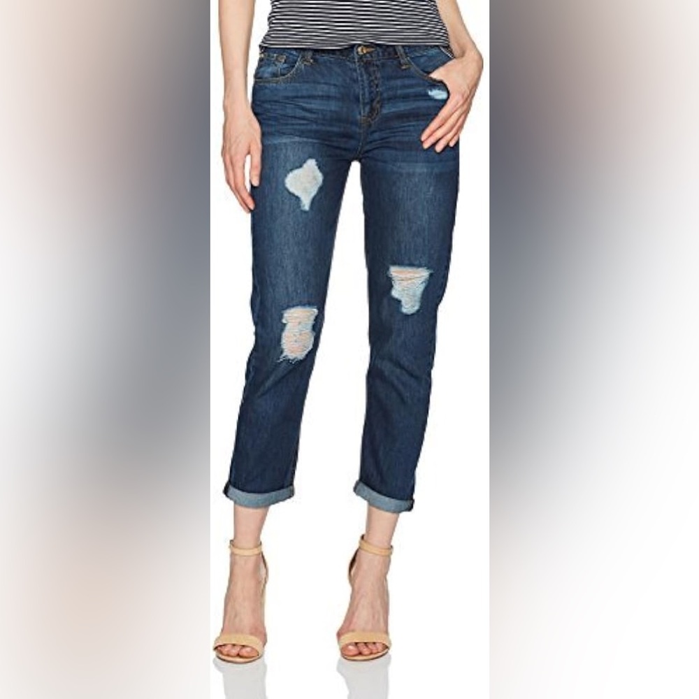 Kensie jeans, Girlfriend fit with destruction, size 10/30